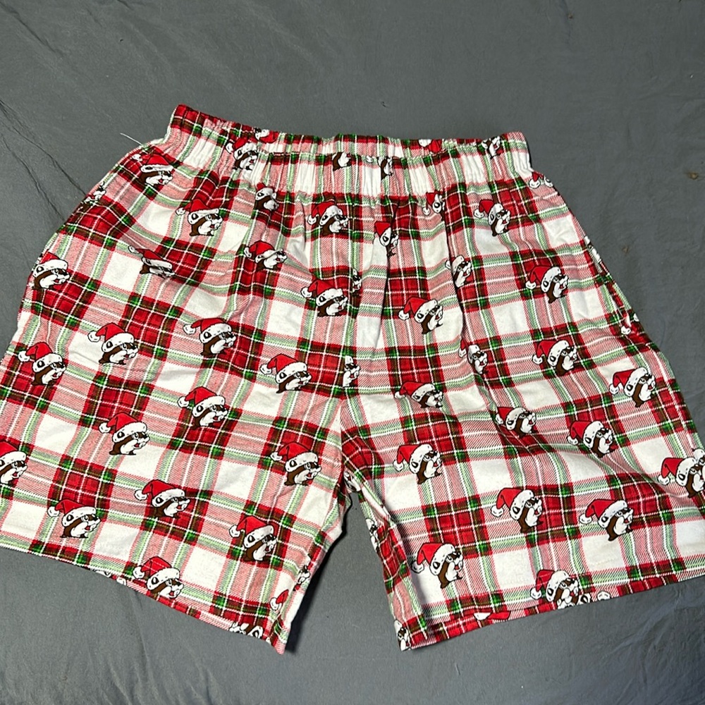 BUC-EE’S Sleep shorts. Size 2X (don’t fit like it) fit more like an L/XL.